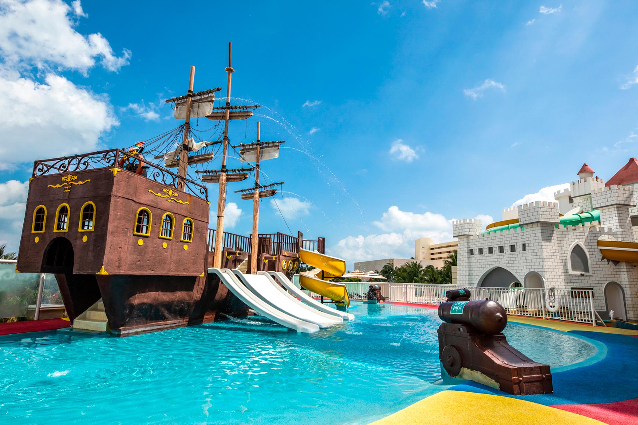 Sunscape & 4* Cancún